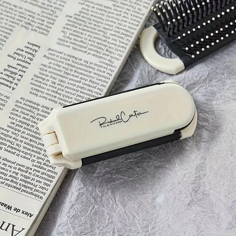 

Portable Comb Airbag Air Cushion Comb Ladies Special Simple Fashion Comb Mirror One Folding Small Comb For Travel Outdoor бежевий