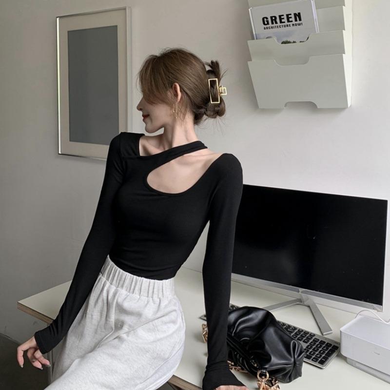 Slim Fit Neck Hanging Long Sleeved T-shirt Top