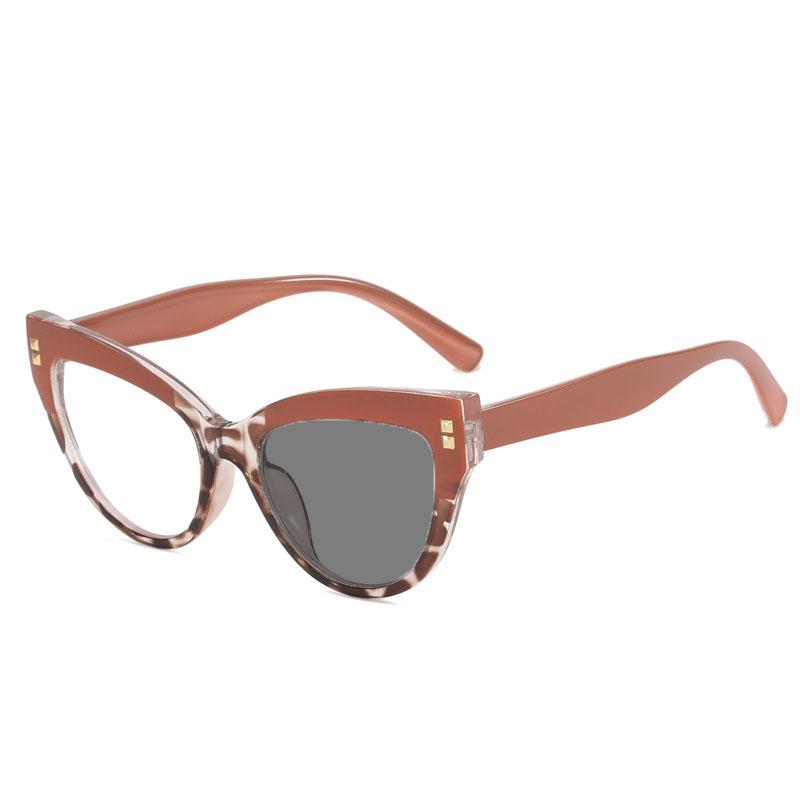 Women Fashion Color Changing Photochromic Reading Glasses Personalized Cat Eye Anti Blue Light Eyeglasses Decorative Sunglasses
