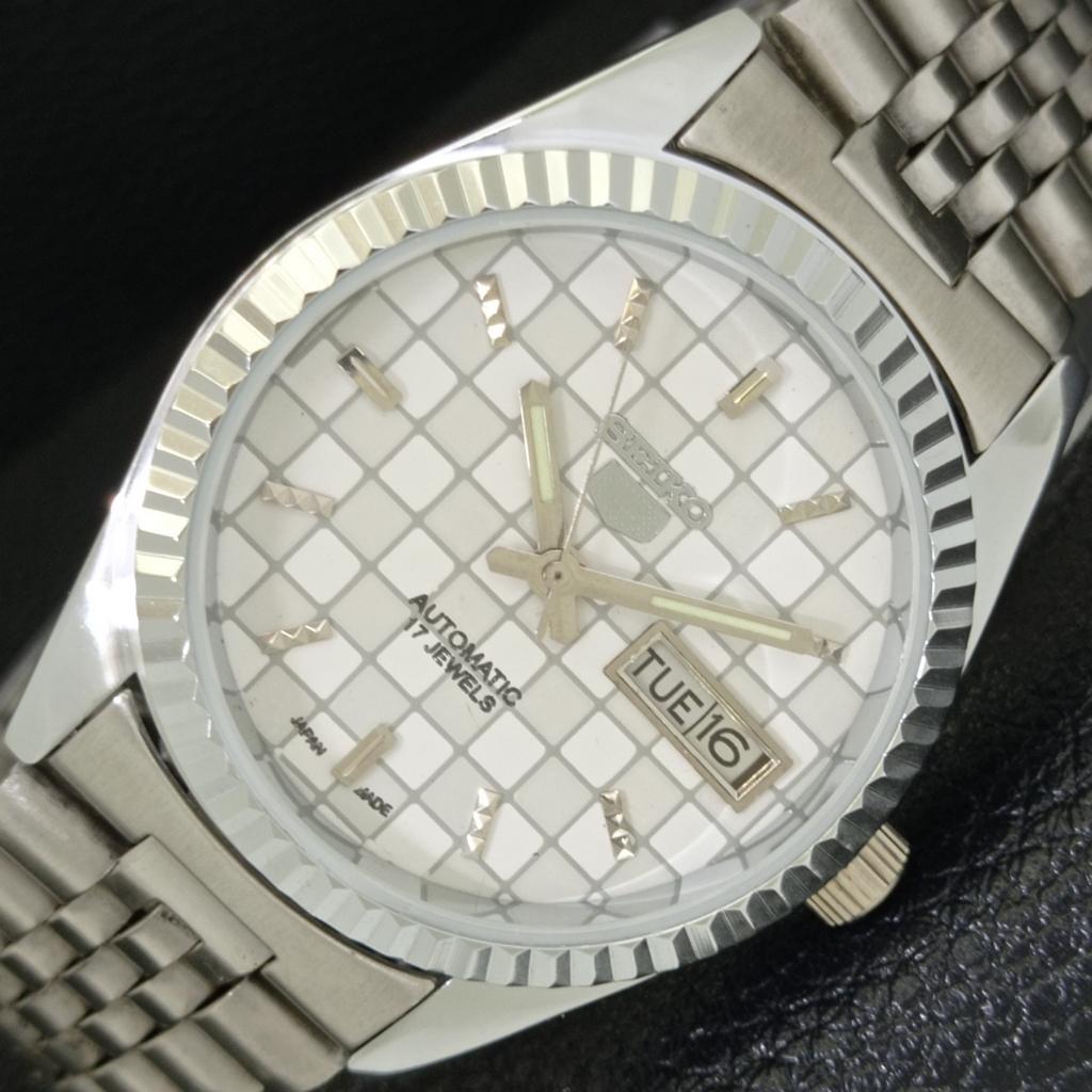 MENS VINTAGE REFURBISHED SEIKO 5 AUTOMATIC JAPAN WHITE DIAL WATCH a440363-9 Sk-a440363-1