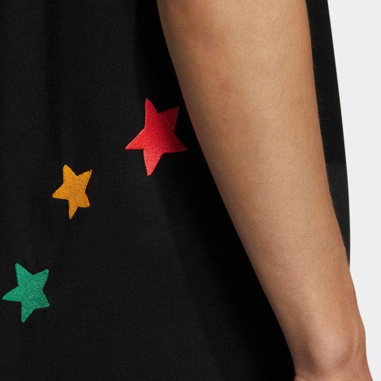 Adidas Logo Kreslený Vzor Vyšívané Tričko s Krátkým Rukávem a Kulatým Výstřihem Unisex Topy Černé HM8041