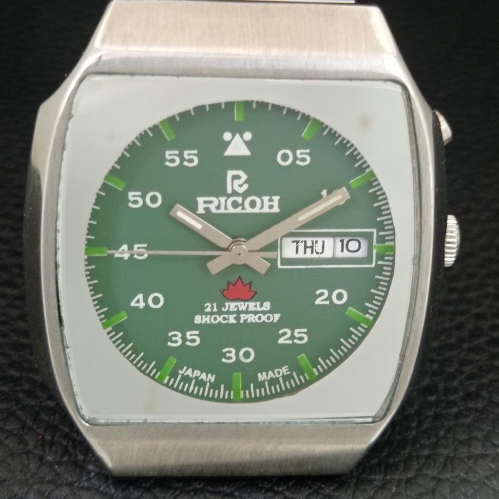 Ricoh R31 AUTOMATIC JAPAN MENS VINTAGE GREEN COLOR DIAL WATCH A704710-1