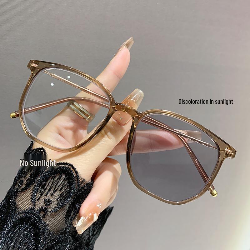 Retro Polygonal Photochromic Blue Light Blocking Glasses for Myopia - Versatile Unisex Eyeglass Frames