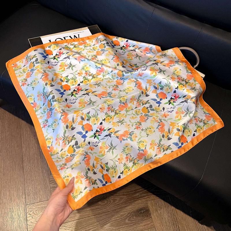 Fashion Black and White Printing Temperament Square Scarf Imitation Silk Korean Version Decorative Scarf Scarf Professional Decorative Shawl Silk Scar