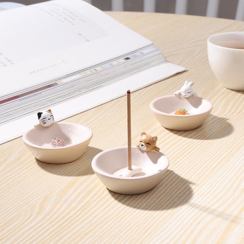 Cute Incense Stick Burner Ash Catcher Incense Holder Aromatherapy Plate Resin Rabbit Puppy Ornament for Home Spa Decoration