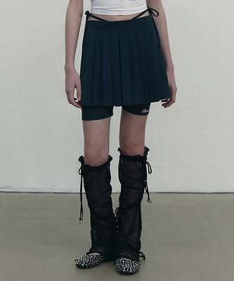 Kirsh Inner Point Pleated Mini Skirt [Dark Navy]
