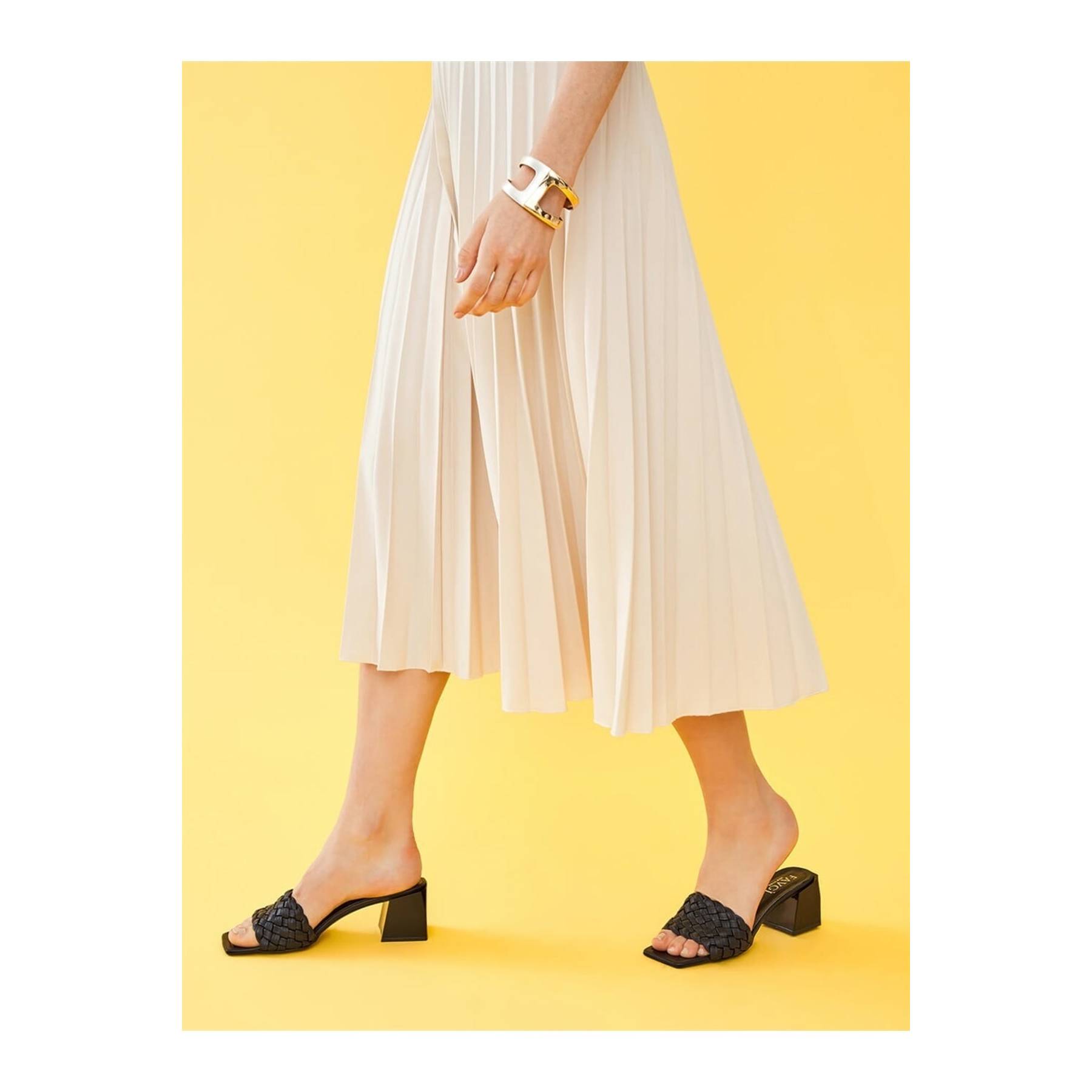 

Женские черные кожаные вязаные тапочки на каблуке, удобные повседневные качественные стильные легкие сандалии 37