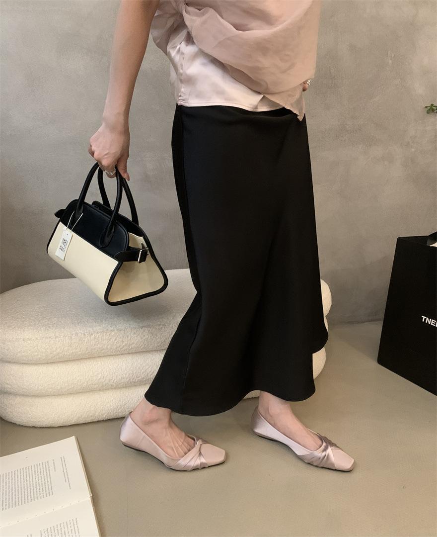 

Стильные и красивые, не утомляют, туфли-лодочки на плоской подошве с мелким вырезом, женские, под юбку, для работы 39 светло-фиолетовый