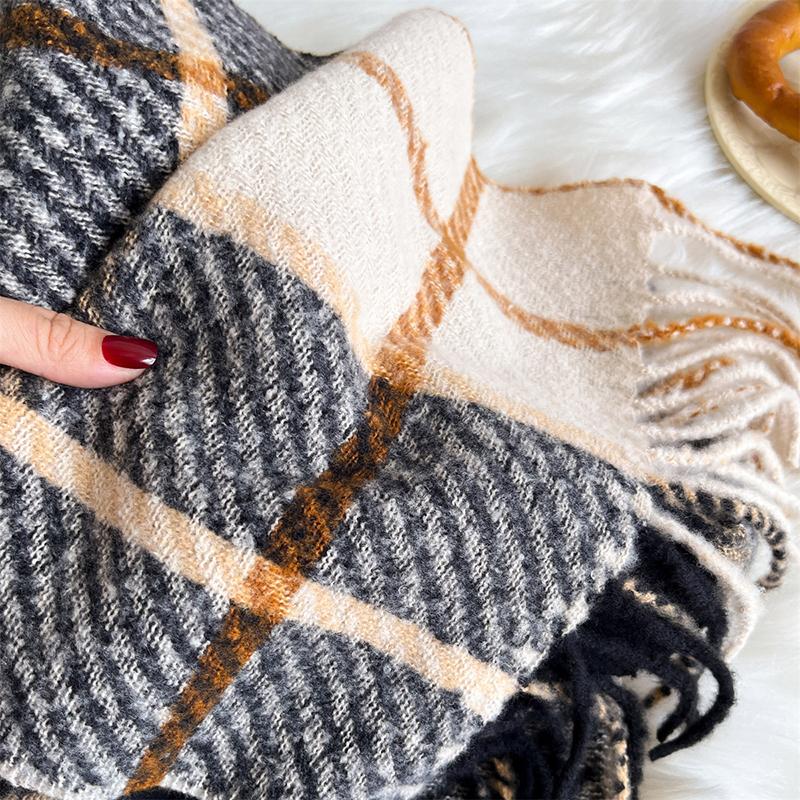 Luxury Brand Classic England Style Women Scarf Fashion Stripe Plaid Scarves Tassel Shawls Pashmina Lady Wrap Poncho Stoles