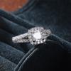 Trendy Luxury Engagement Rings for Women Exquisite Design Anniversary Birthday Gift Chic Jewelry Graceful Accessories