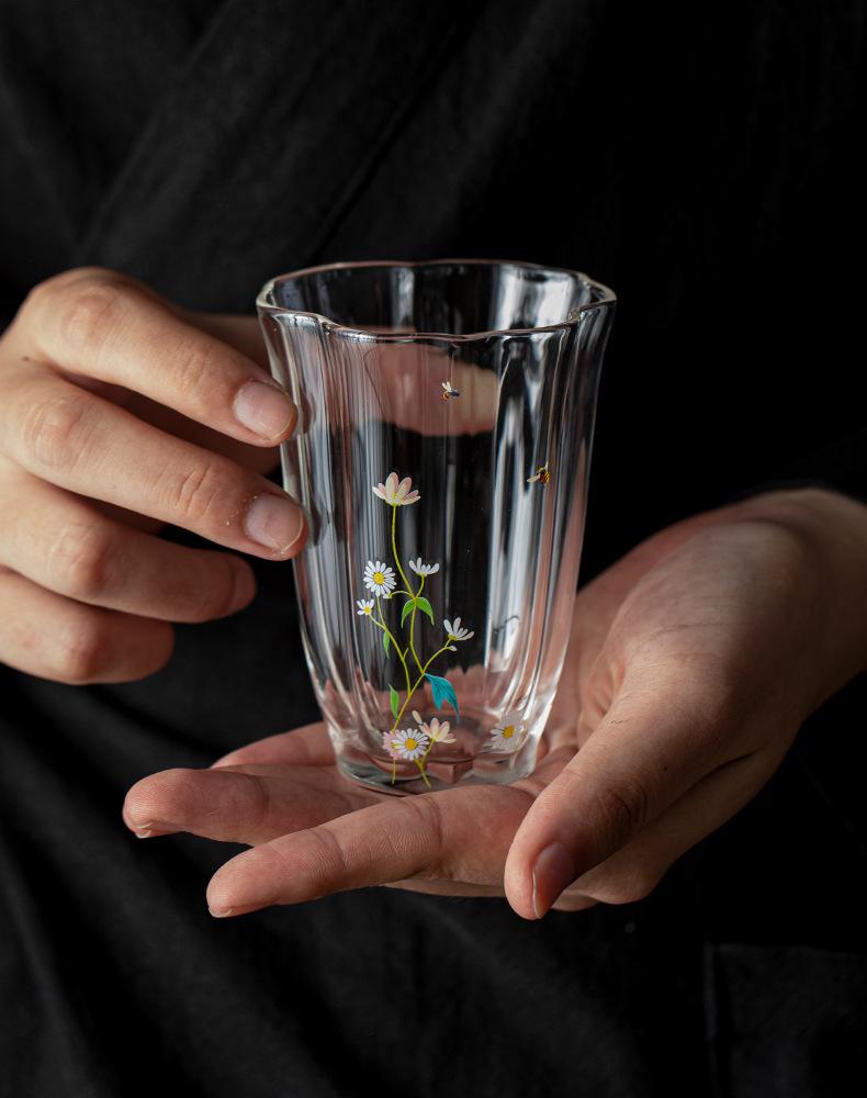 Borosilicate Heat Resistant Glass Tea Cup Daisy Flower Design Personal Master Cup Gongfu Teaware Green Tea Drinking