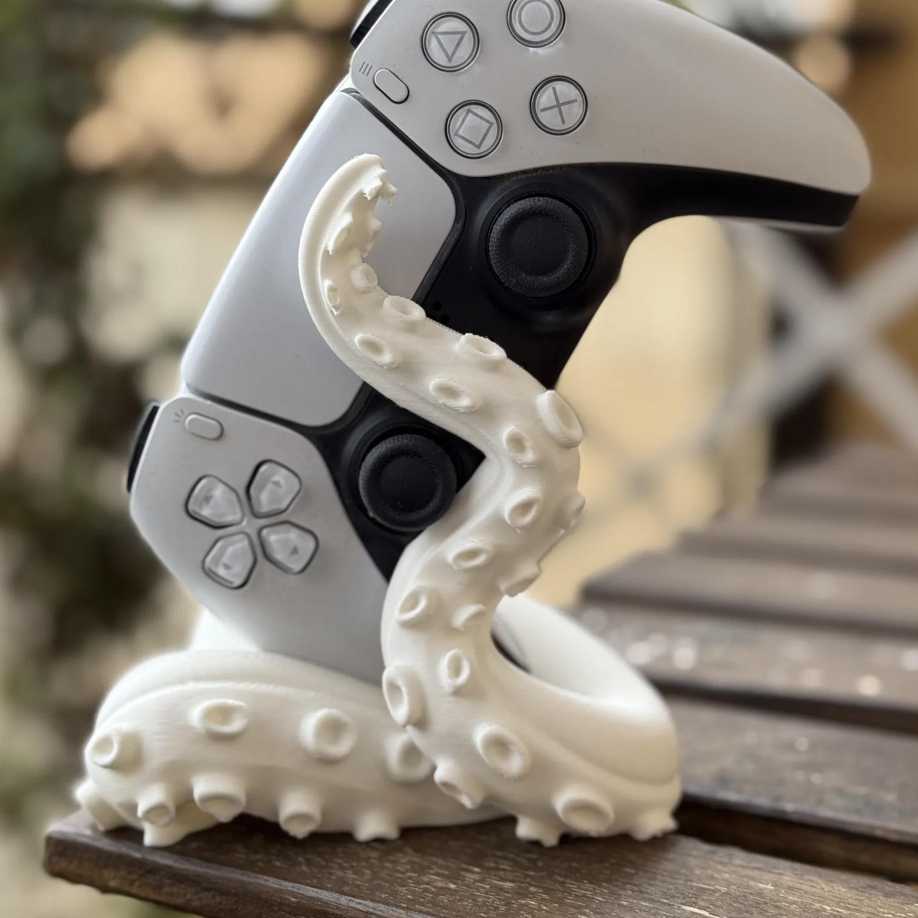 3D Printed Octopus Game Controller Phone Holder - Stereo Creative Ornament, Portable & Foldable