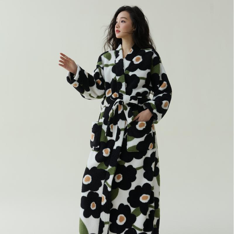 Winter Styles, Coral Fleece, Thickened, Men's and Women's Nightgowns, Extended Bathrobes, Couple's Pajamas, Anti-static, Winter Warm Pajamas