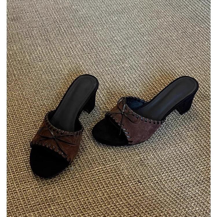 French retro niche woven bow with cool slippers for women's summer wear round head thick heel medium heel sandals