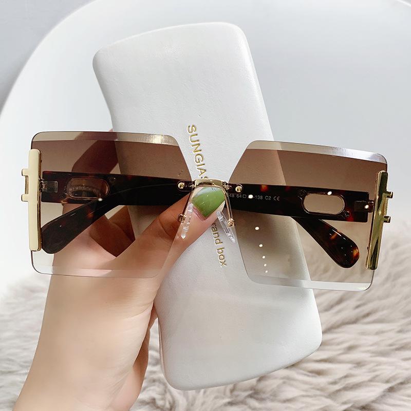 Face-lifting Box Korean Sunglasses Fashion Sunglasses UV SunglassesFace-lifting Box Korean Sunglasses Fashion Sunglasses UV Sunglasses