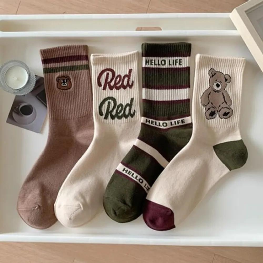 Holridge [Set of 4] Rosique Teddy Bear Lettering Mid-calf Socks 4-pair set