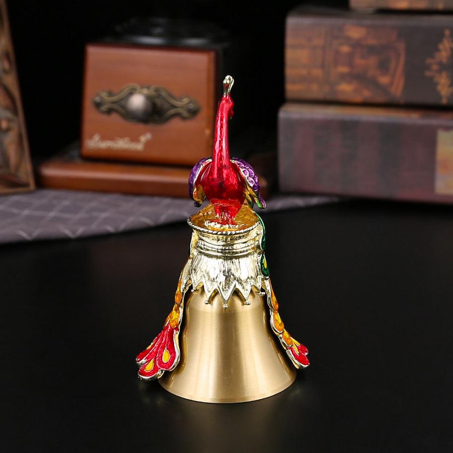 Elegante Siebenfarbige Emaille Pfau Handglocke Metall Tischglocke Serviceglocke für Restaurant Kleine Handglocke Hand-Rufglocken