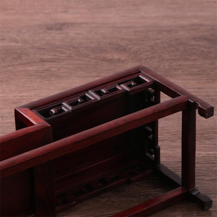 Rosenholz Sammlerschrank: Chinesischer Multi-Schatzschrank für Teekannen, Bonsais & Ornamente mit Zapfenverbindung Massivholzstruktur.