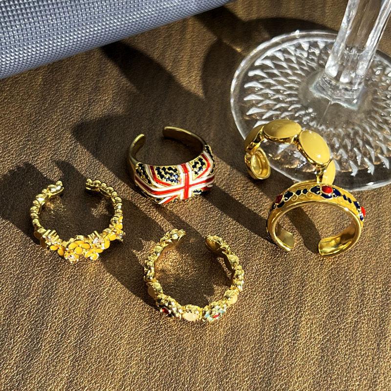 2026 Gold Glaze Luting Retro British Style Color Rice Flag Open Ring Female Simple Flower Light Luxury Temperament Ring