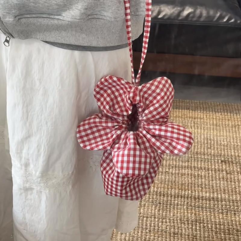 Checkered Flower Drawstring Bucket Bag Y2K Aesthetic Jacquard Shoulder Bag Summer Casual Crossbody Shoulder Bags