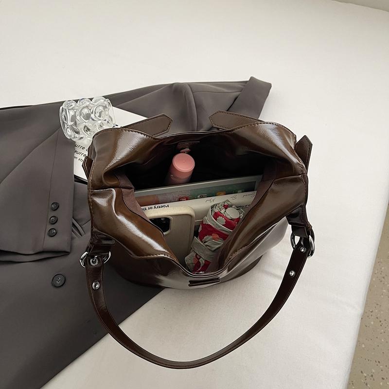 Luxusní retro jednoduchá lesklá velkokapacitní taška přes rameno pro ženy, kabelka přes jedno rameno