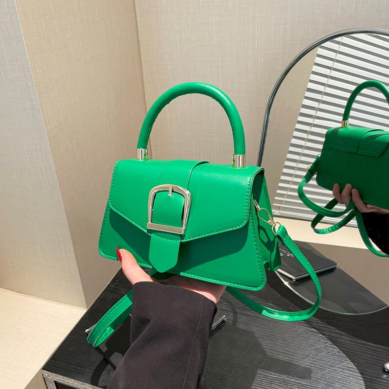 Portable small square bag fashionable and beautiful spring new light luxury simple niche design retro shoulder messenger bag