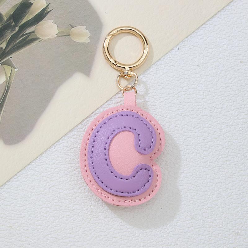 PU-Leder Bonbonfarbe A bis Z Initialen Schlüsselanhänger für Damen Einfach Mode Rucksack Telefonanhänger Autoschlüsselanhänger Schmuck Geschenke