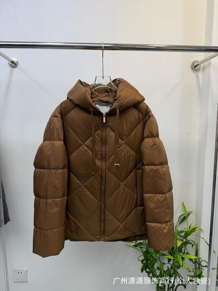 European Station Autumn and Winter New Fashion Hooded Short Rhombus Loose Large Size White Duck Down Ladies Warm Edition