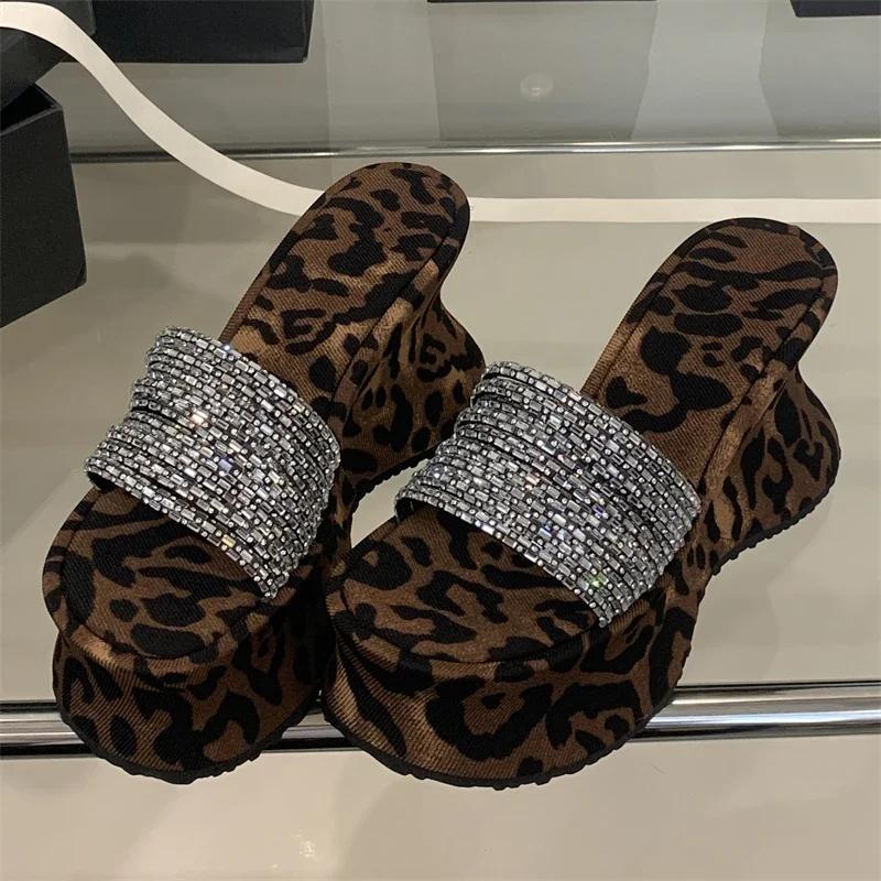 Fashion Summer Women Slippers New Fashion Diamond Leopard Print Wedges Heels Women's Sandals Open Toe Party Slide Shoes Zapatos De Mujer