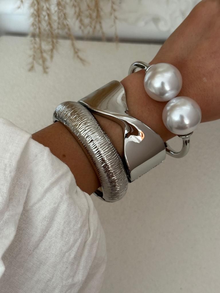 DIEZI 3 Style Exaggerated Gold Color Metal Pearl Cuff Bangles for Women Men Hip Hop Punk Geometric Round Bracelet Party Jewelry