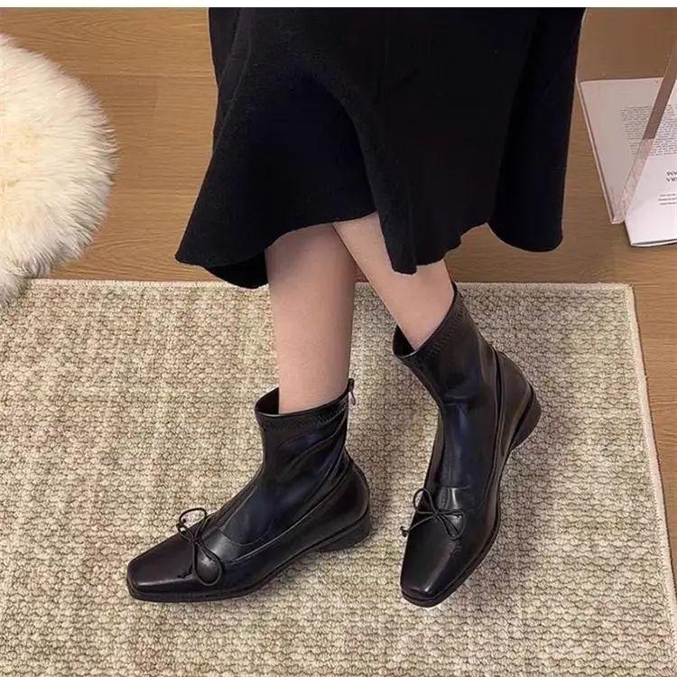TRAF Womans Black Leather Short Boots Vintage Square Head Back Zip Short Tube Boots 2024 Autumn Lady Commuter Simple Short Boots