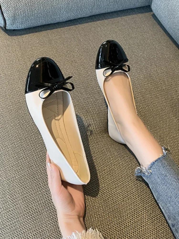 2024 Autumn New Women's Large Round Head Flat Shoes Comfortable Soft Bottom Bean Shoes Butterfly Bow Shallow Mouth Single Shoes
