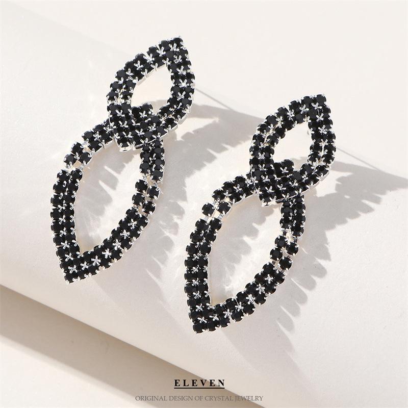 S925 Silver Needle Rhinestone Tassel Earrings - Exquisite Long Claw Chain with Colored Diamonds, European & American Style