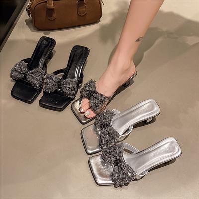 Ein-Wort Schleife Zehenfrei High-Heel Strass Mode Feenwind Cool Pantoletten 2025 Neu Damen Sommerkleidung