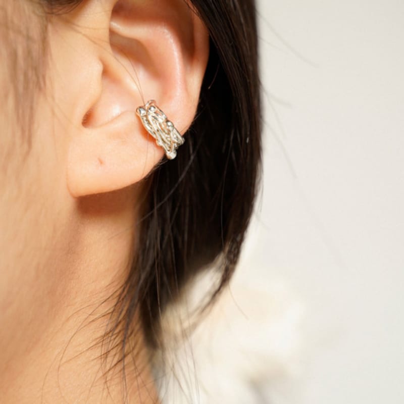 Moodydoo Snowflake Earcuff