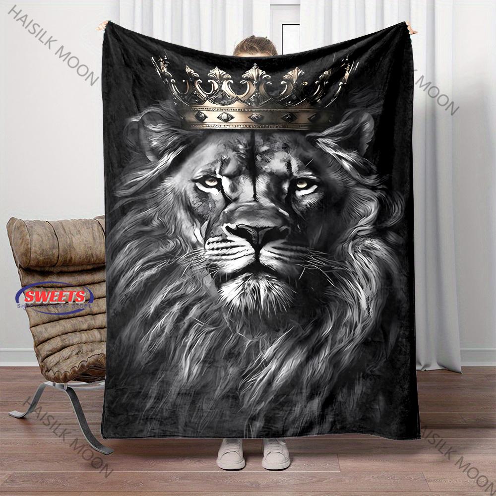 Lion Crown Themed Blanket for Couch or Bed - 3D Pattern Decorative Blankets - Cozy Soft Fuzzy Blankets Suitable for All Seasons