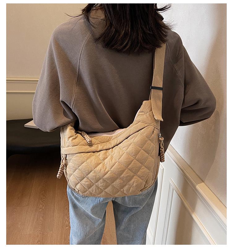 Nylon Diamond Lattice Women's Tote: 2025 Versatile, Large-Capacity, Casual Shoulder & Crossbody Bag