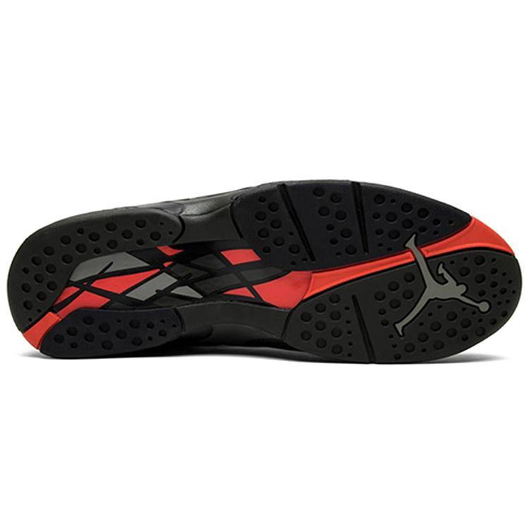 Nové JORDAN 8 Retro Take Flight Undefeated 305381-305