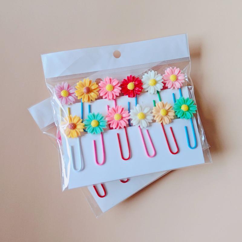 Charming Resin Rose and Daisy Flower Paperclip Brooch Bookmark