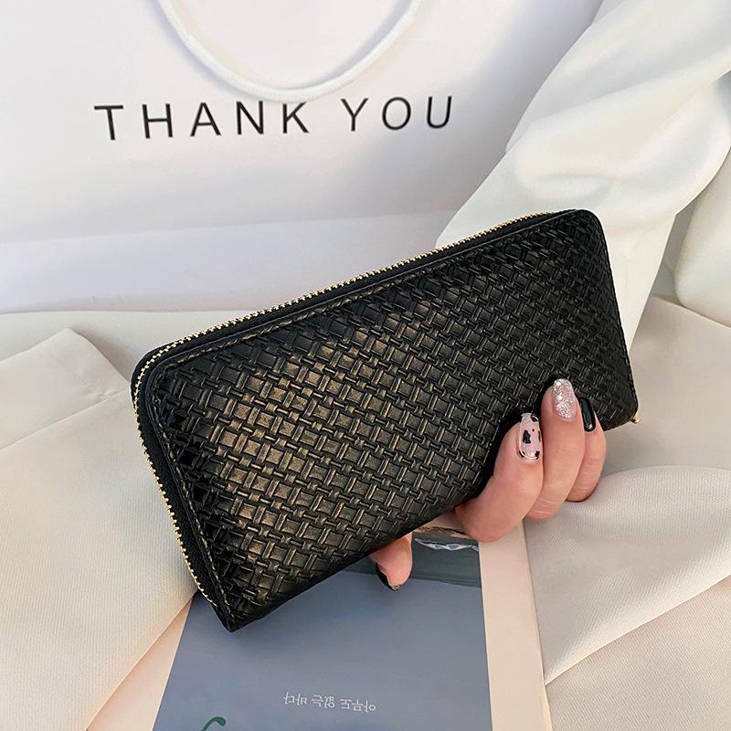 

Женский кошелек средней длины из ПУ с тиснением в корейском стиле 2025 года с несколькими отделениями для карт и монетницей чёрный