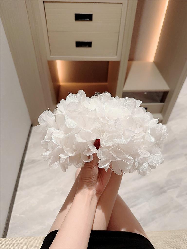 Lady Spring Summer White Wedding Bag Flower Design Romantic Bridal Bag Clutch Prom Bag Party Bag Evening Bag Dress Bag Chain Bag Wine Handbag