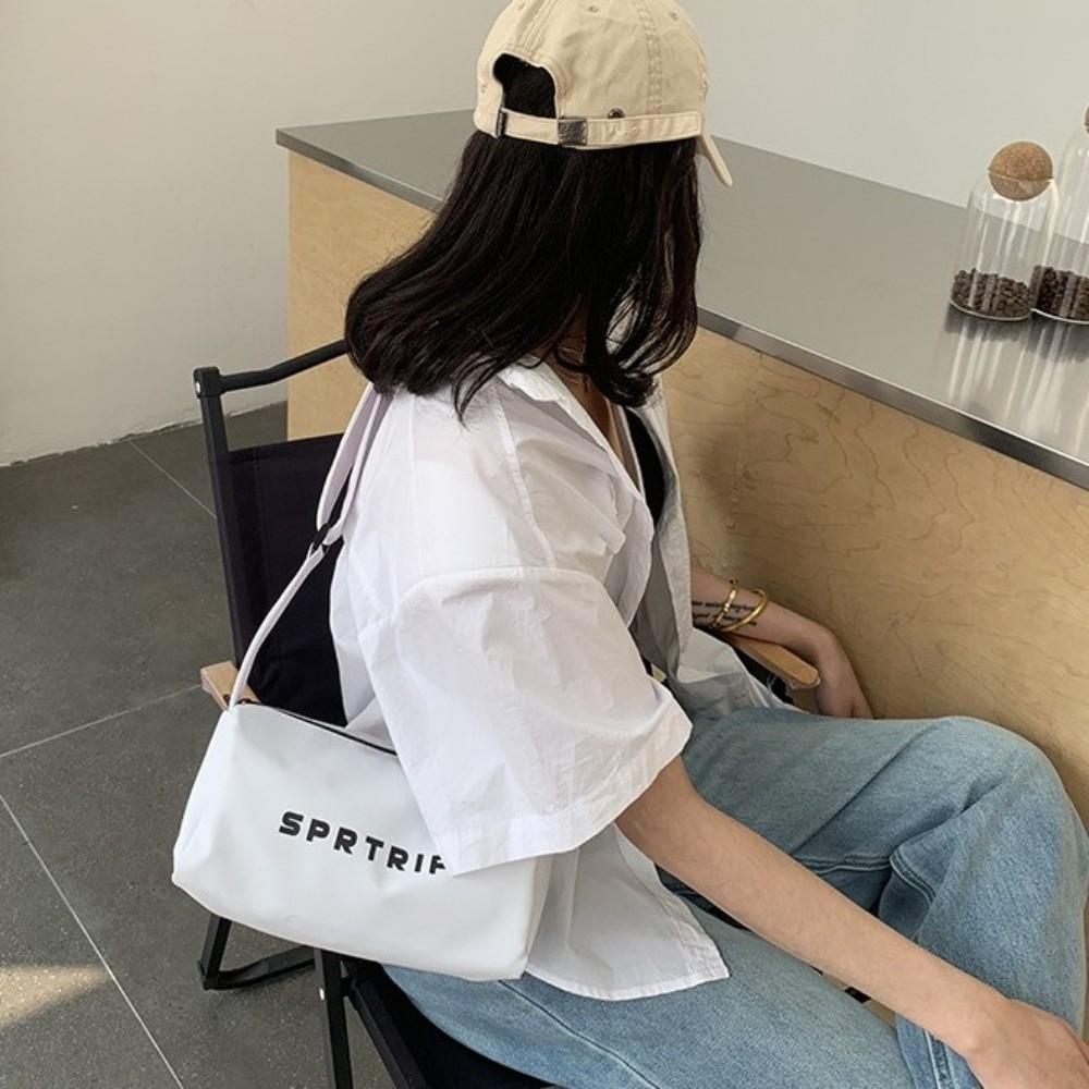 Adjustable Strap Sports Messenger Bag Casual Crossbody Pillow Bag Oxford Cloth Square Bag  Outdoor