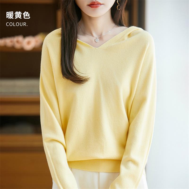 V-neck Hooded Knitted Sweater for Autumn and Winter Warm Hoodie Sweater for Women