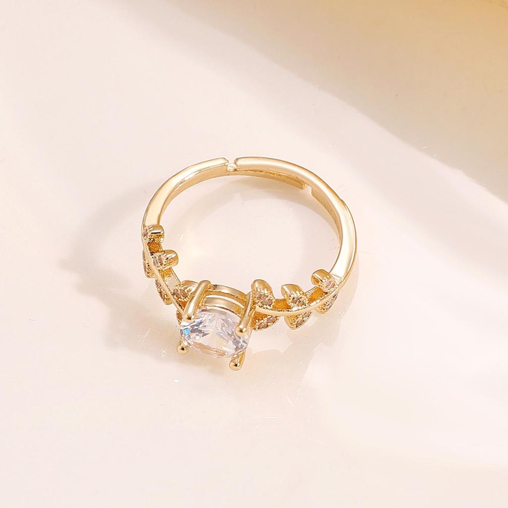 Laurel Goddess Moissanite Ring for Women – Elegant Simulated Diamond Gift for Girlfriend
