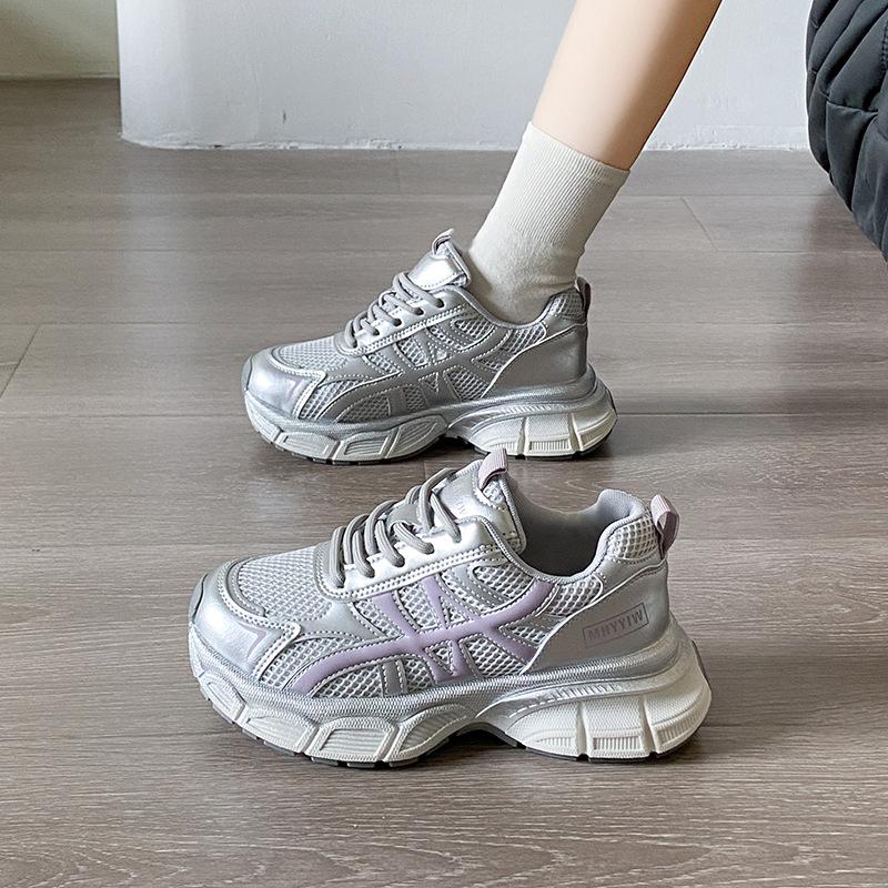 thick-soled mesh lace-up little white shoes for women in the summer of 2025, new fashionable and versatile, comfortable, thick-soled and lightweight