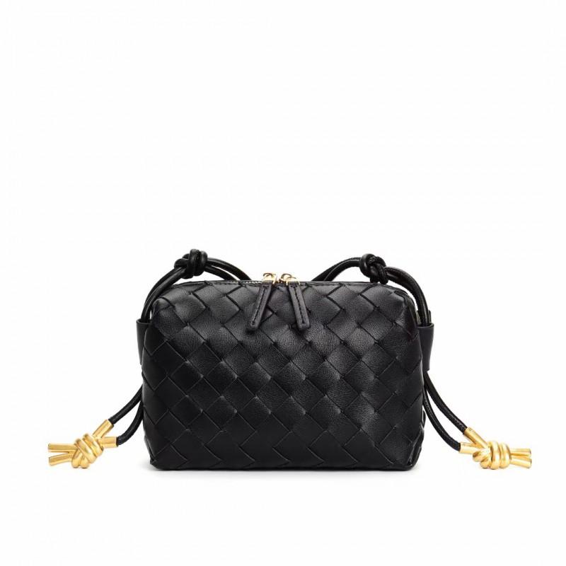 Borsa a tracolla quadrata compatta in vera pelle intrecciata da donna, minimalista, piccola