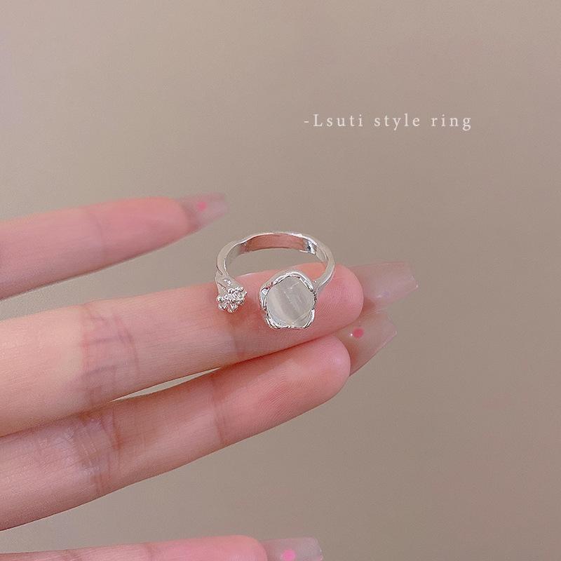 Bague élégante en zircon argenté pour femmes - Design ouvert, polyvalente et stylée