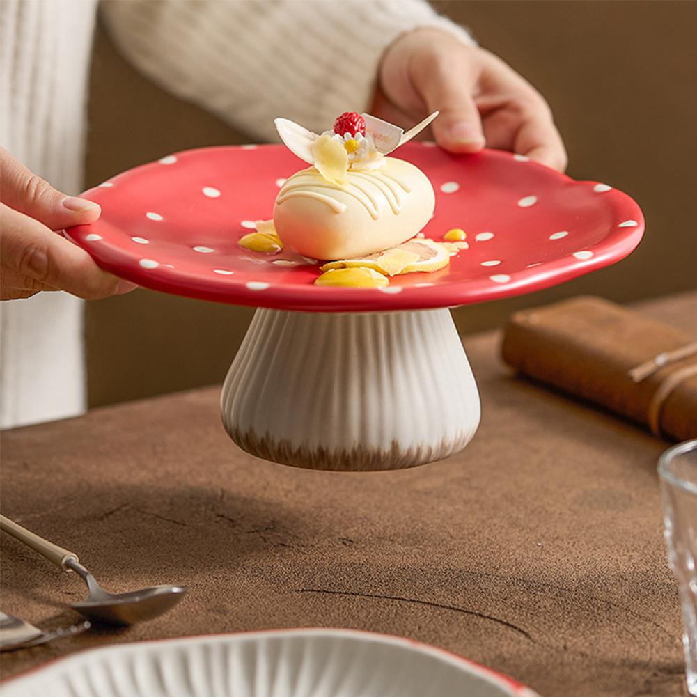 Červený houbový keramický talíř Nový příborová mísa Vzhledově luxusní Čajové jídlo Západní podnos Dekorativní odpolední talíř Domácí dezert N0N0