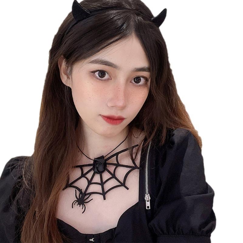 Black Necklaces Chain Spiders Short Neck Gothic Costume Jewelry for Women & Girl
