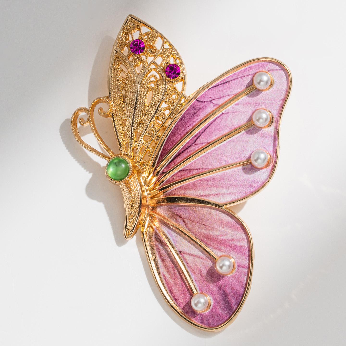 Bo Xin Yun Elegant Chinese Style Half-Butterfly Luxury Brooch Pin.